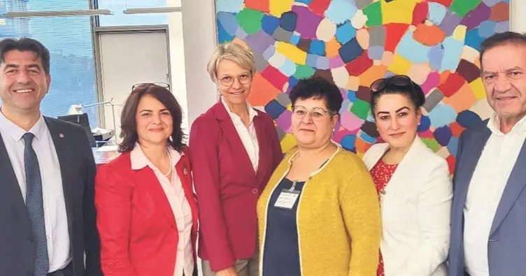 Okul müdürlerinden Türkçeye engel