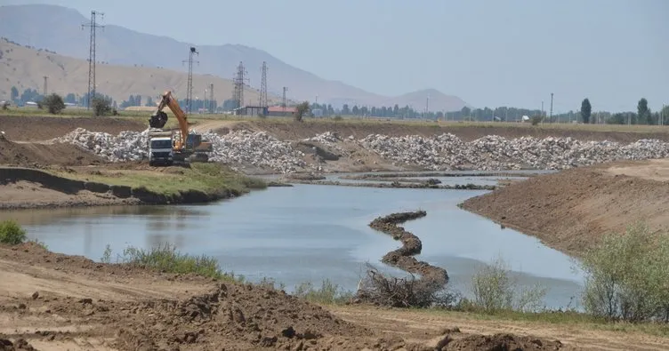 Muş’ta, Karasu Nehri Yatak Islahı ve Taşkın Önleme Projesi
