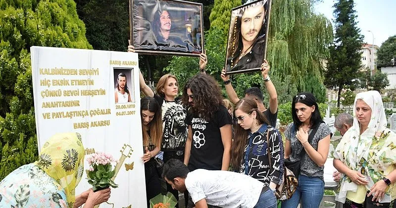 Barış akarsu mezarı