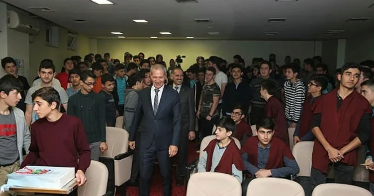 Başkan Dişli,Sakarya’da eski okulunun konuğu oldu