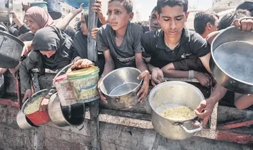 Açlıktan 303 ölüm