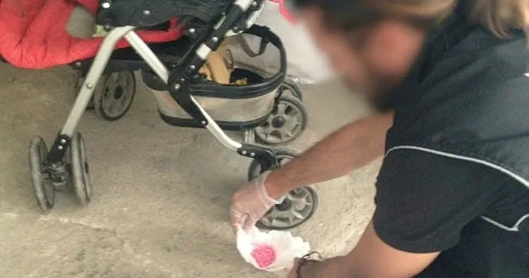 Bebek arabasıyla uyuşturucu satarken yakalandı