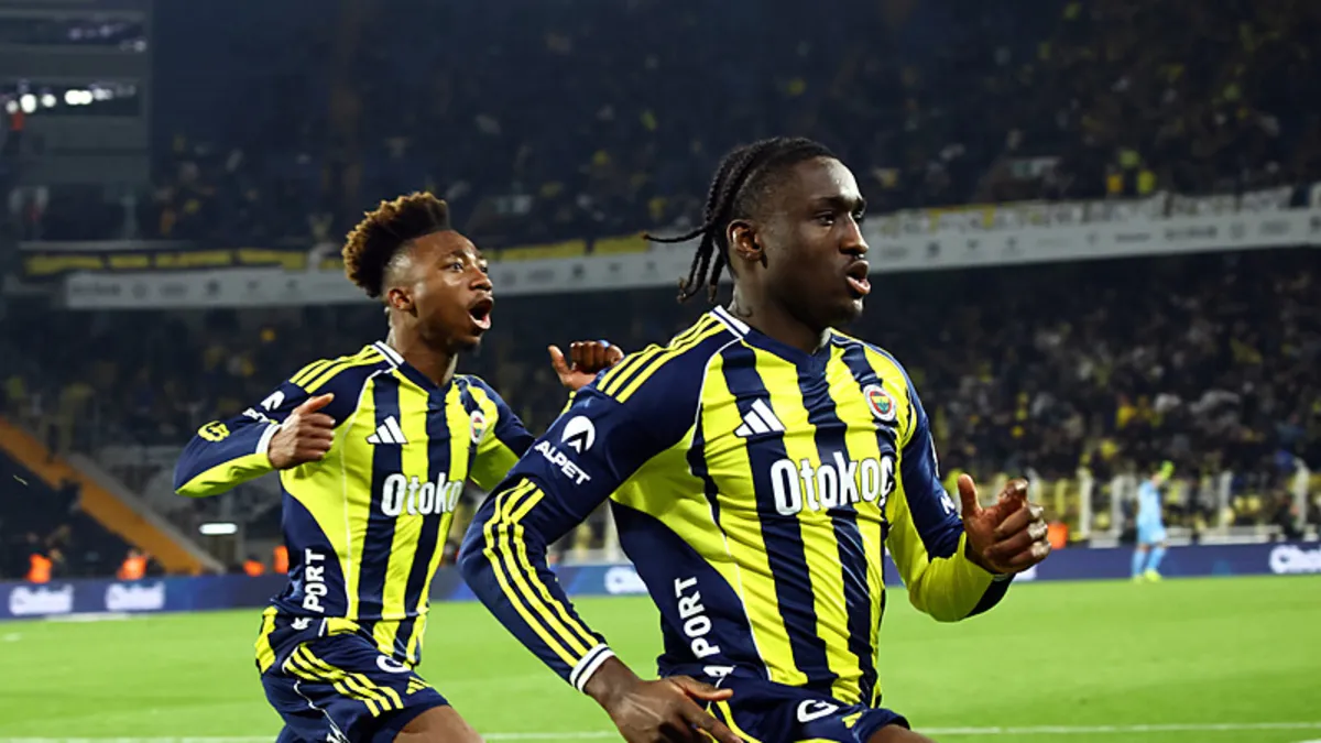 Fenerbahçe’den Samsunspor’a karşı 3 yıl sonra bir ilk Fenerbahçe’den Samsunspor’a karşı 3 yıl sonra bir ilk