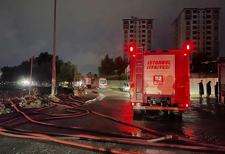 Son dakika: Meteoroloji'den İstanbul ve 6 il için turuncu, 15 ile sarı kodlu uyarı! Esenyurt'ta kuvvetli sağanak su baskınlarına neden oldu