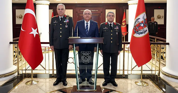 Kara Kuvvetleri Komutanlığı’nda devir teslim töreni