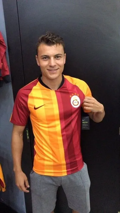 İlk imzanın habercisi son dakika transfer fotoğrafı! Galatasaray; ilk transferini açıklayacak mı?