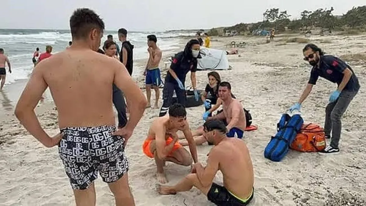 İzmir'de denize giren genç boğuldu
