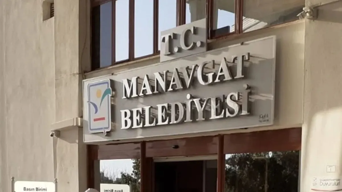 Manavgat Belediyesine yönelik soruşturmada 21 şüpheli daha gözaltına alındı Manavgat Belediyesine yönelik soruşturmada 21 şüpheli daha gözaltına alındı