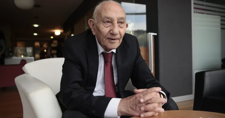 Doğan Babacan için saygı duruşu