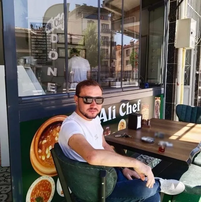 37 yaşındaki adam evinde ölü bulundu: Cansız bedeninin yanında bulunanlar dikkat çekti!