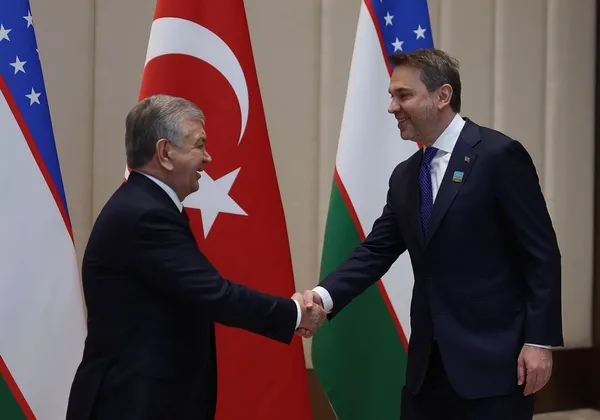 bakan-bayraktar-ozbekistanin-kalkinma-seruveninde-cok-onemli-bir-ortak-olarak-birlikte-yol-alacagiz-1764942010557.jpg