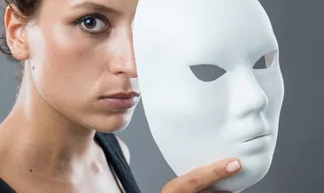 Sürekli yalan söyleyenlerle nasıl mücadele edilir? Esra Ezmeci yazdı: Mücadele etmekten çekinmeyin...