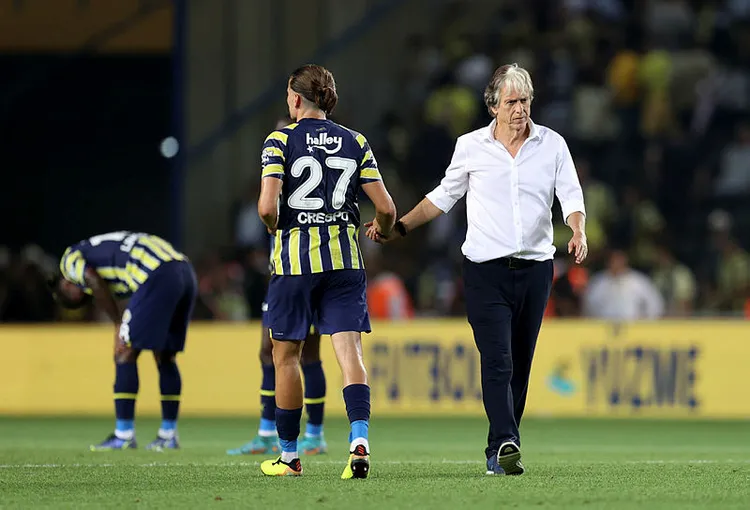 dinamo-kiev-maci-sonrasi-jorge-jesustan-carpici-sozler-emre-mor-neden-cikarildi-1658954637952.jpg