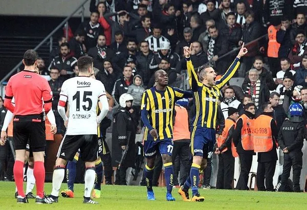 Rıdvan Dilmen: Van Persie de atılmalıydı