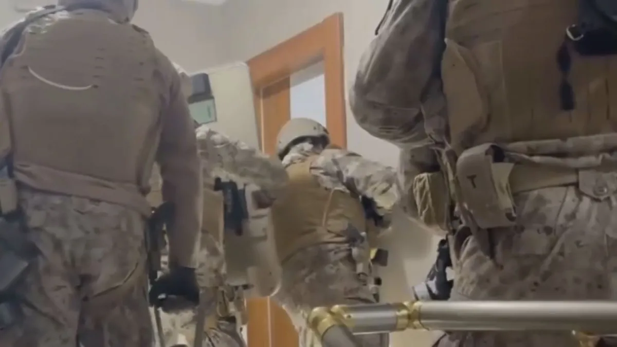 İstanbul'da suç örgütüne dev operasyon: Çok sayıda gözaltı var! İstanbul'da suç örgütüne dev operasyon: Çok sayıda gözaltı var!