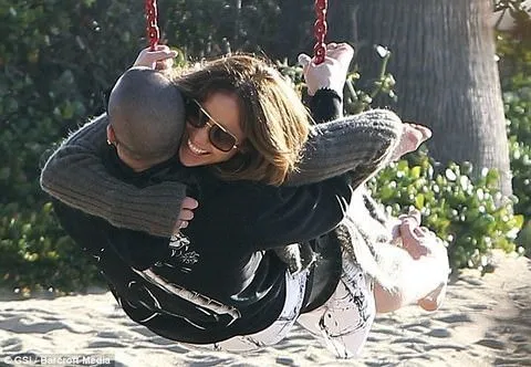 Jennifer Lopez-Casper Smart