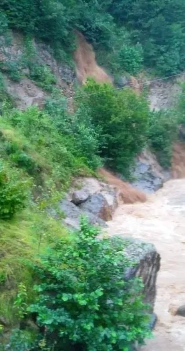 Son dakika: Giresun'da sel felaketi! Önüne kattığı her şeyi götürdü...