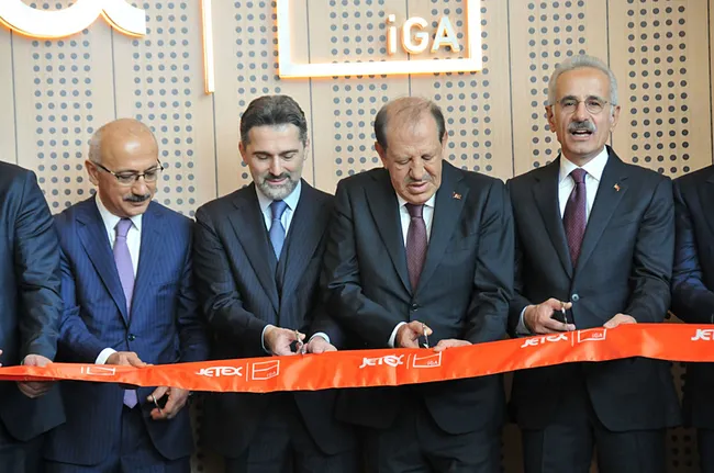 jetex-iga-genel-havacilik-terminali-acildi-bakan-uraloglu-turkiyenin-marka-degerine-katki-saglayacak-1778004653894.jpg