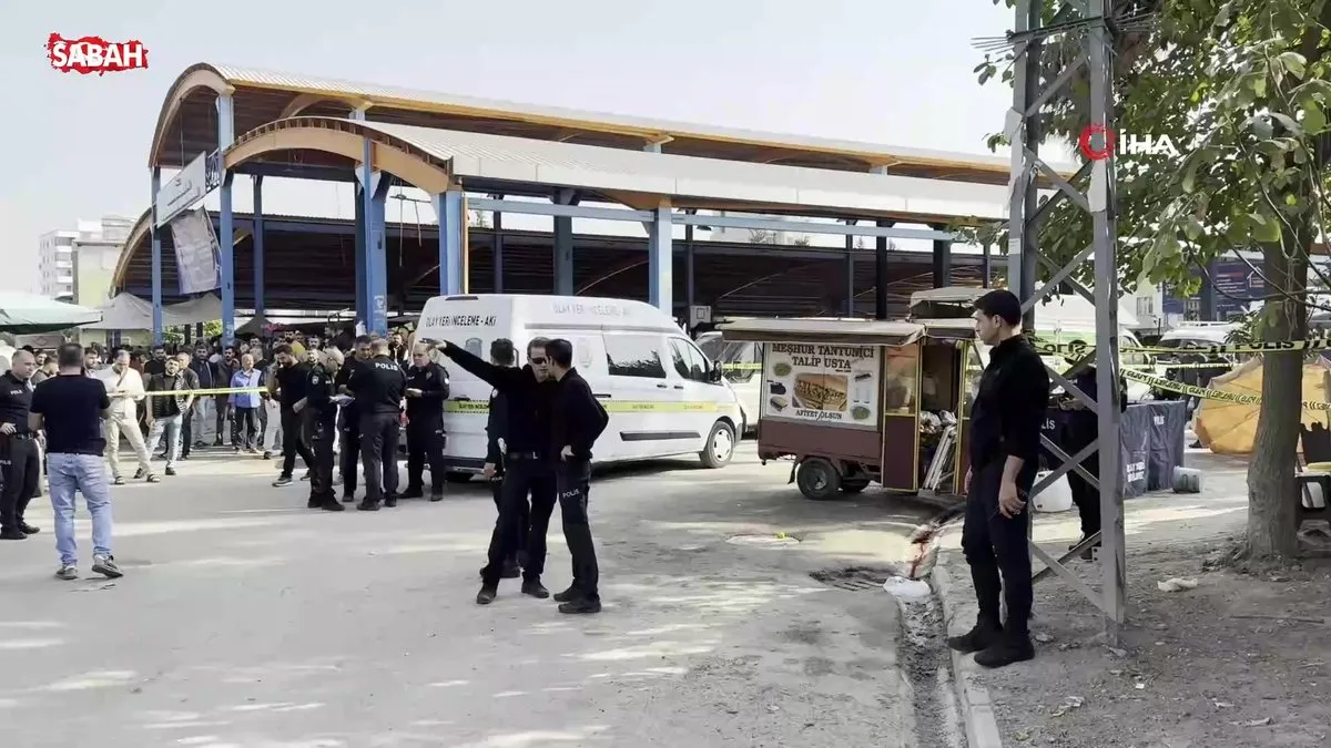 Adana’da semt pazarını kana buladılar! 2 ölü, 5 yaralı | Video videosunu izle Adana’da semt pazarını kana buladılar! 2 ölü, 5 yaralı | Video videosunu izle