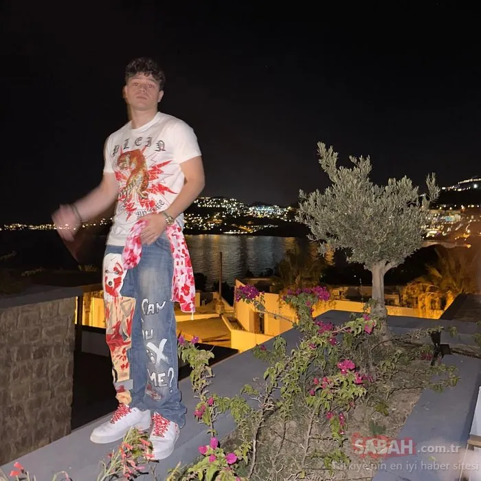 Rapçi Deha Tuzcu kadın cinayetlerini övdü rapçi Maho G. ise şehitlerimize hakaret etti... Bunlar rapçi değil toplum düşmanı