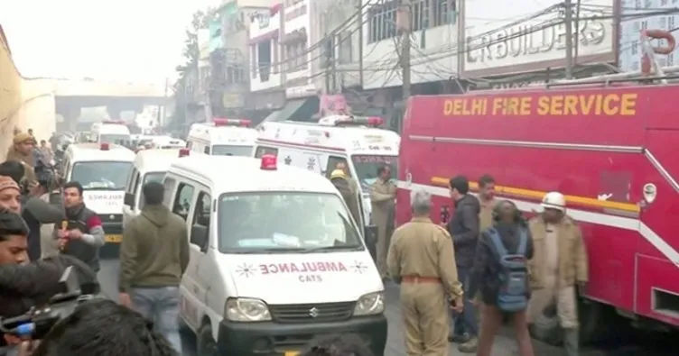 Hindistan’da mum fabrikasında çıkan yangında 8 kişi öldü