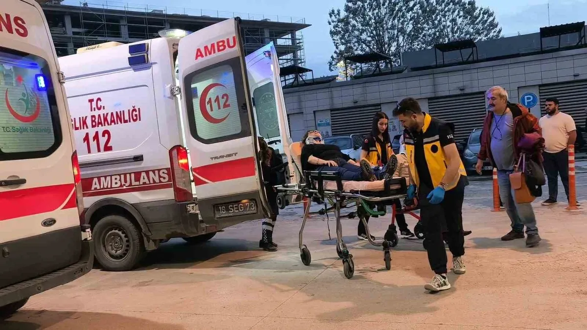 Bursa’da feci kaza: 2 kişi yaralandı!