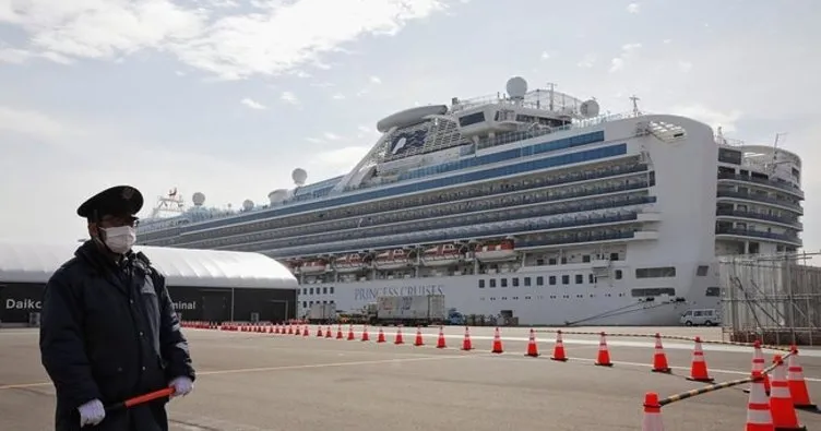 Japonya’da karantinaya alınan gemideki 2 kişi Kovid-19 nedeniyle öldü