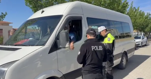 sanliurfa-polisi-goz-actirmadi-okul-cevrelerinde-denetimler-araliksiz-devam-ediyor-1777967654981.jpg