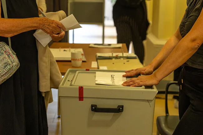 almanyada-eyalet-meclisi-secimini-asiri-sagci-afd-kazandi-1788714824007.jpeg Almanya'da eyalet meclisi seçimini aşırı sağcı AfD kazandı