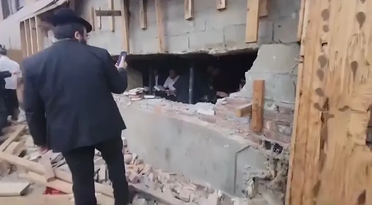 Bebek sandalyesi ve kanlı yatak bulunmuştu: Sinagogdaki gizli tünel skandalında yeni gelişme! Çocuk müzesi detayı şoke etti