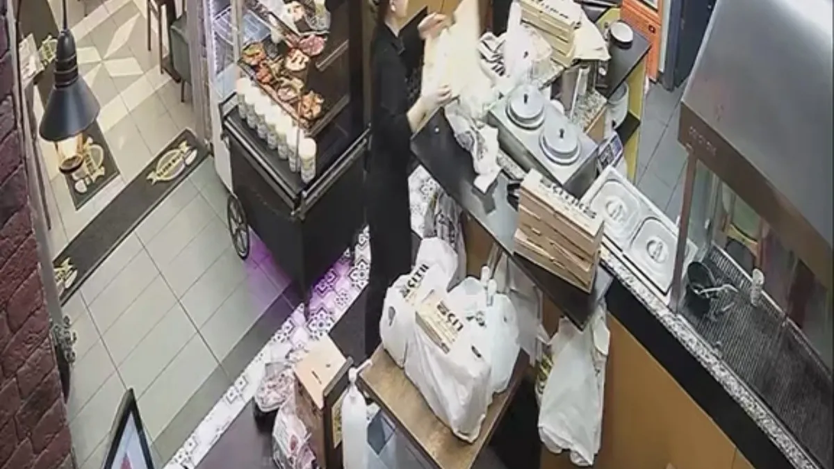 Arnavutköy’de akılalmaz olay: Siparişler bir anda yağmaya başladı! Tam 3 yıldır aynı yöntemle… Arnavutköy’de akılalmaz olay: Siparişler bir anda yağmaya başladı! Tam 3 yıldır aynı yöntemle…