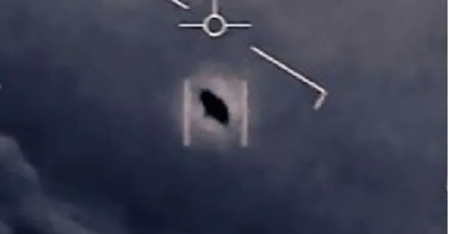 Pentagon’dan itiraf!  UFO görüntüleri gerçek...