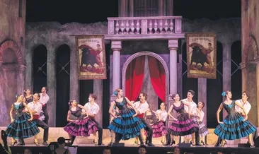 Haliç’ten tüm güzelliğiyle Carmen geçti