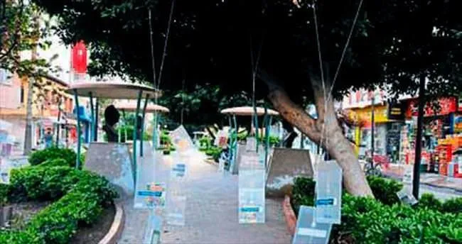 Ağaçlar kitap açtı