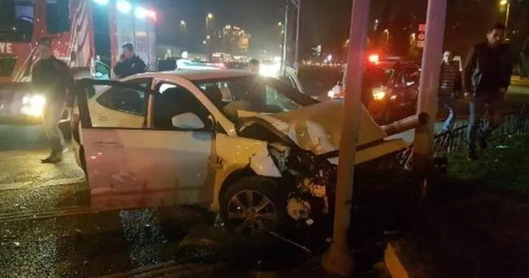 Fatih’te trafik kazası: 1’i kadın 3 yaralı