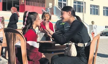 Her şey bir tebessüm için