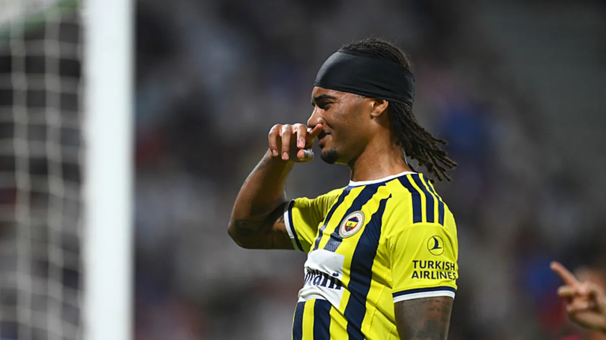 Archie Brown: Fenerbahçe'nin Şampiyonlar Ligi Başarısı İçin Gururluyum