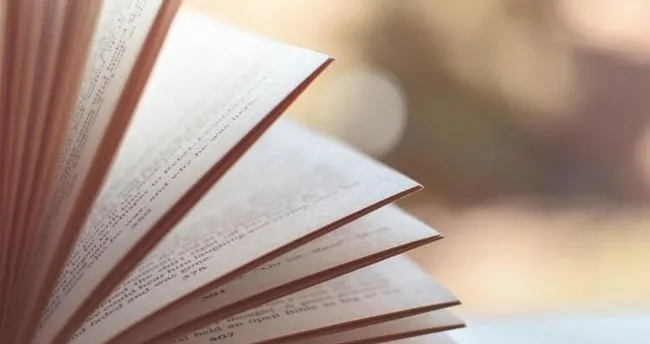 Kulağına Küpe Olmak Ne Demek? Kulağına Küpe Olmak Deyiminin Anlamı ve Cümle İçinde Kullanımı