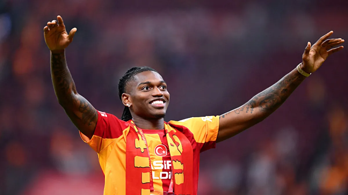 SON DAKİKA! Galatasaray, Leao’nun maliyetini açıkladı! İşte maaşı ve bonservisi...