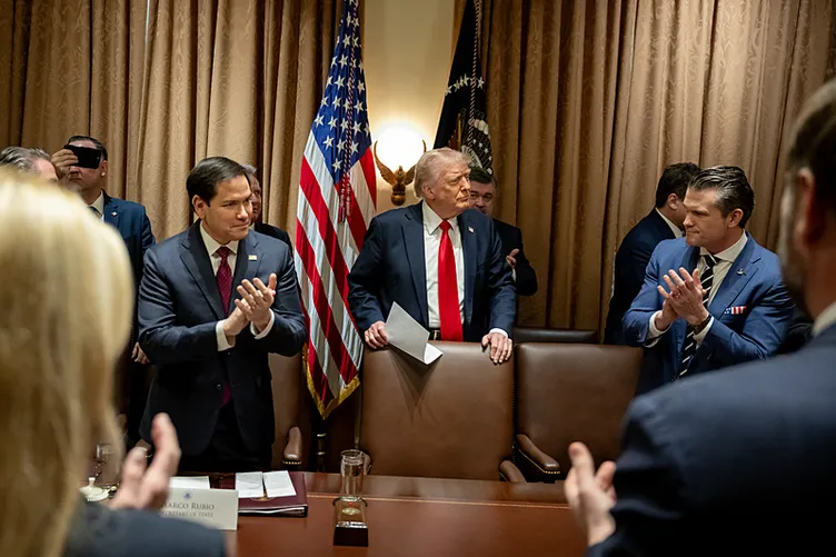Bloomberg yeni planı duyurdu! Trump’tan çarpıcı açıklamalar: NATO’yu tamamen unutsunlar!