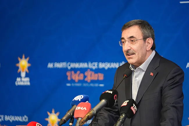 cumhurbaskani-yardimcisi-cevdet-yilmaz-hedefimiz-tek-haneli-enflasyon-1742154774446.jpeg