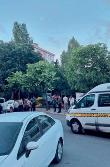 Parkta gençlerin üzerine ateş açıldı: 3’ü ağır 5 yaralı