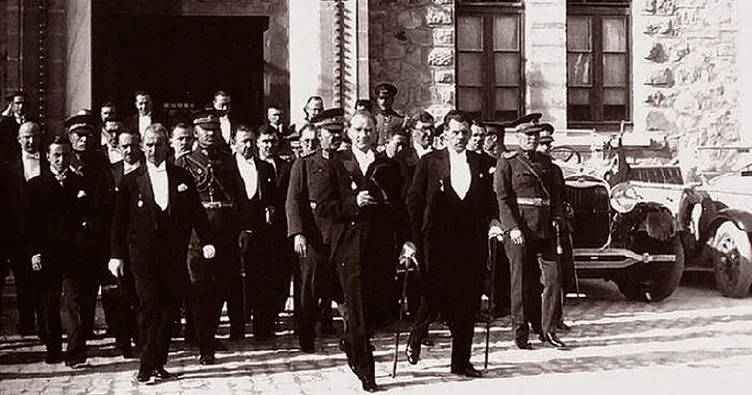 Bağımsızlığımızın nişanesi Cumhuriyet