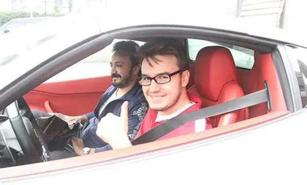 Mustafa Ceceli'nin 'Emanet Ferrari'si