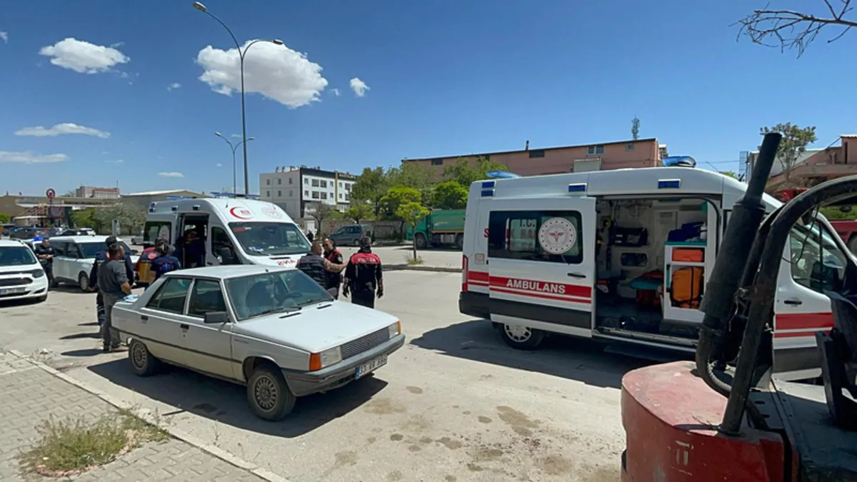 Karaman’da bıçaklı kavga: 1 kişi yaralandı! Karaman’da bıçaklı kavga: 1 kişi yaralandı!