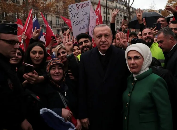 Cumhurbaşkanı Erdoğan’a Paris’te sevgi gösterisi