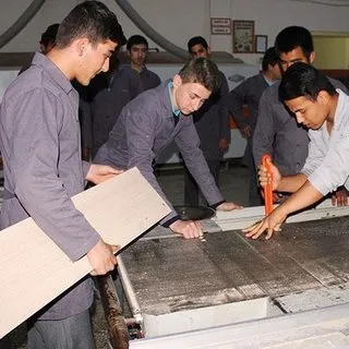 Mesleki ve teknik okullardaki başarılı öğrencilere mikro kredi