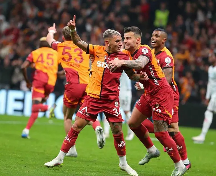 Dünya devi Victor Osimhen’i alıyor! Yeni adresi belli oluyor... Transfer haberleri