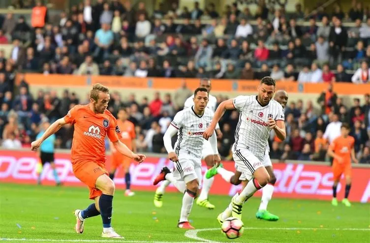 Ahmet Çakar: Beşiktaşlı futbolcular maçtan önce alemlerdeydi...