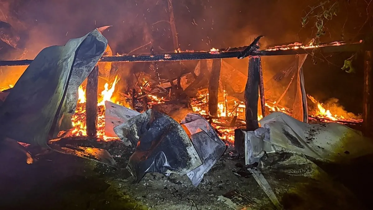 Bursa’da baraka yangını: 1 kişi hayatını kaybetti Bursa’da baraka yangını: 1 kişi hayatını kaybetti